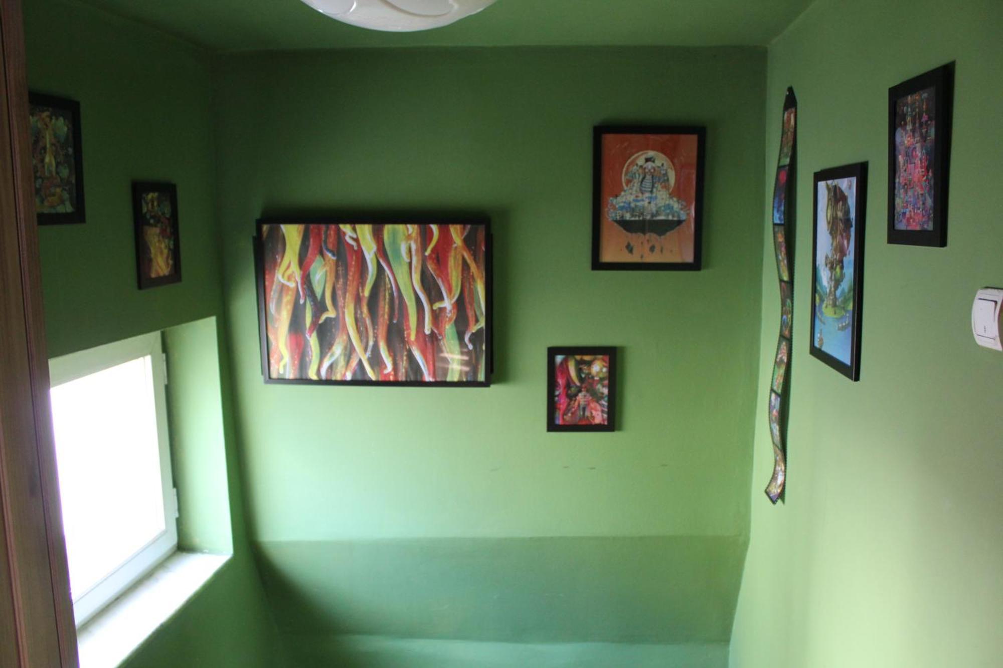 Fun House Hostel Boekarest Buitenkant foto